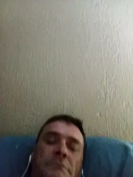 Rudie1 online show from November 6, 2025, 8:24 pm