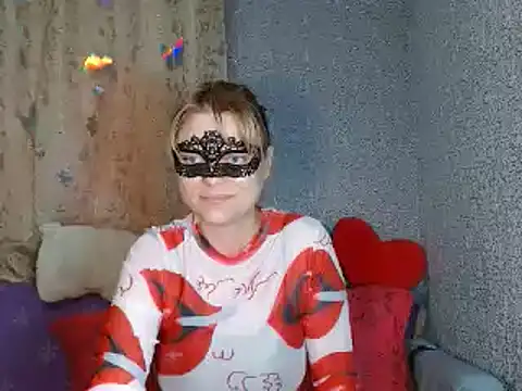 Miss Nona online show from October 8, 2025, 12:17 pm