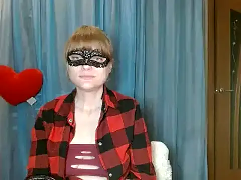 Miss Nona online show from April 7, 2026, 11:17 pm