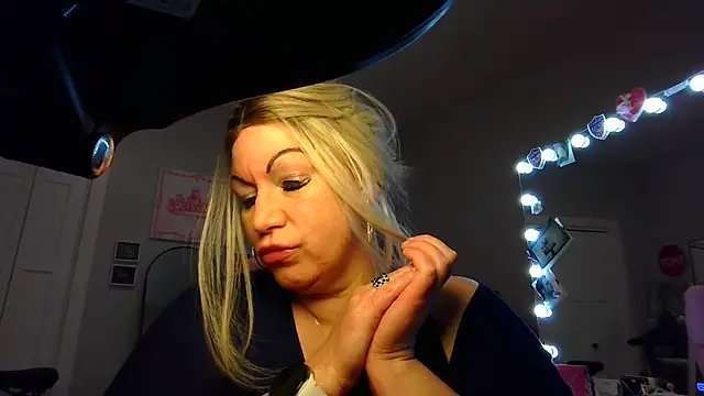 Jenna8888 online show from June 7, 2026, 3:34 am