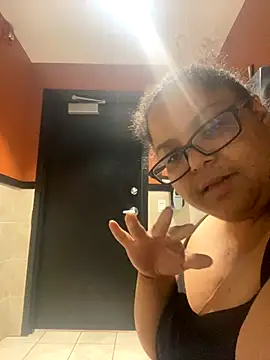 wishuhope4 online show from December 3, 2025, 8:19 pm