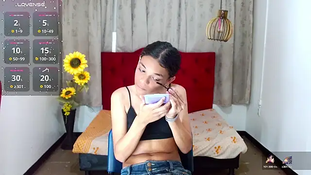 luisa  torres online show from November 19, 2025, 3:17 am