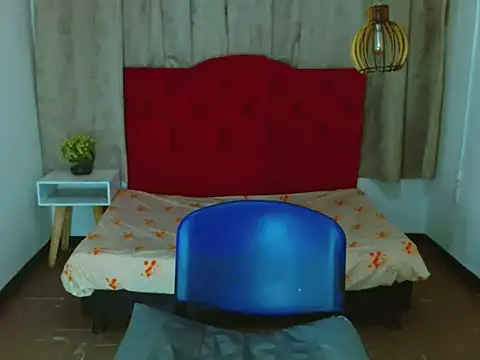 luisa  torres online show from September 14, 2025, 3:18 am