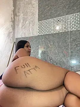 Messy-diana21 online show from March 22, 2026, 7:37 pm