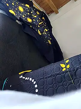  yefez online show from April 4, 2026, 6:58 pm