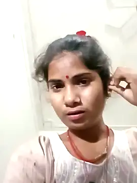 Snapshot of Sapna-Yadav chatting on September 12, 2025, 1:44 pm Sapna-Yadav online show from September 12, 2025, 1:44 pm