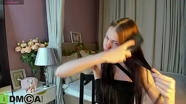 Jennie Hunter online show from November 11, 2025, 9:26 am