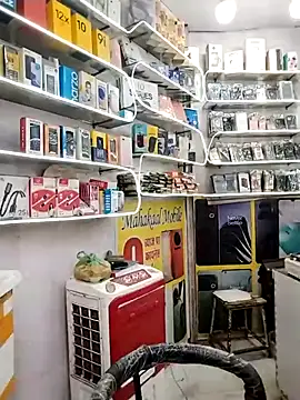 avi007p online show from September 26, 2025, 10:44 am