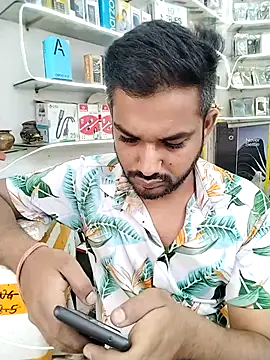 avi007p online show from October 8, 2025, 6:15 am