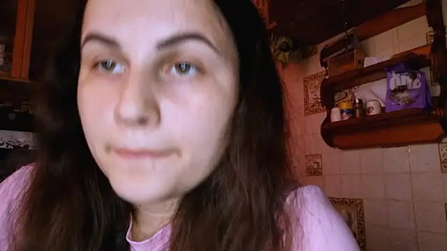 DierdreCousineau online show from September 22, 2025, 11:38 am