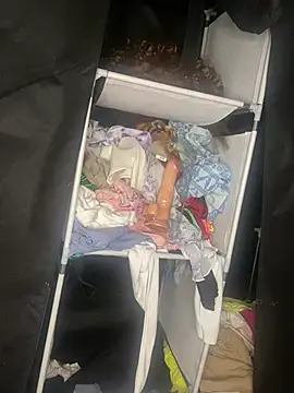 sexy-colombiana online show from February 17, 2026, 3:48 am