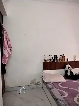 Sexy vernilla online show from April 20, 2026, 9:16 pm