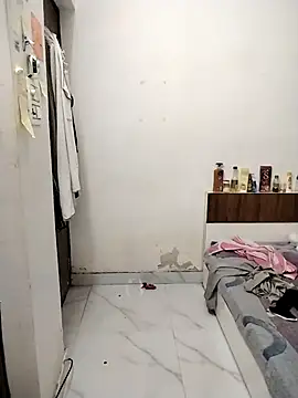 Sexy vernilla online show from March 24, 2026, 5:46 pm