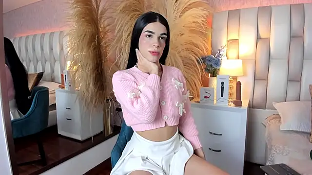 Snapshot of Valery_Rosse__ chatting on October 12, 2025, 1:23 pm Valery Rosse online show from October 12, 2025, 1:23 pm
