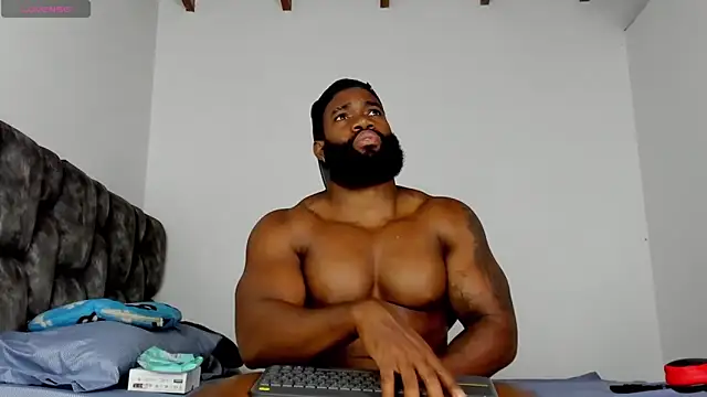 Snapshot of james_musclebbc chatting on March 1, 2026, 2:11 am james musclebbc online show from March 1, 2026, 2:11 am