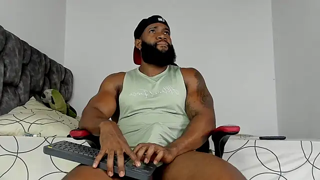 james musclebbc online show from November 4, 2025, 8:34 pm