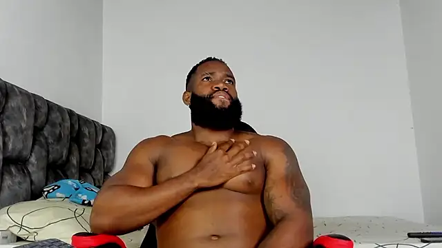 Snapshot of james_musclebbc chatting on January 16, 2026, 2:04 am james musclebbc online show from January 16, 2026, 2:04 am