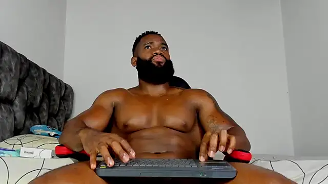 Snapshot of james_musclebbc chatting on February 10, 2026, 11:04 pm james musclebbc online show from February 10, 2026, 11:04 pm