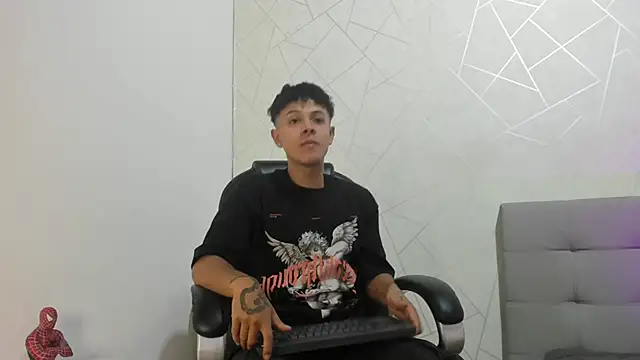 Alex Colton7 online show from November 8, 2025, 3:21 am