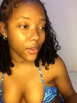 Snapshot of Sprinkle_Q chatting on September 21, 2025, 12:27 am Sprinkle Q online show from September 21, 2025, 12:27 am