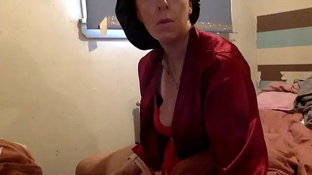 Snapshot of Bellababexox_ chatting on September 14, 2025, 4:29 pm Bellababexox online show from September 14, 2025, 4:29 pm