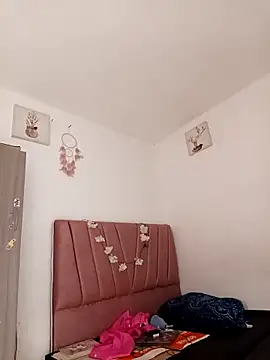 Snapshot of Liahdiaz_ chatting on December 16, 2025, 4:55 pm Liahdiaz online show from December 16, 2025, 4:55 pm