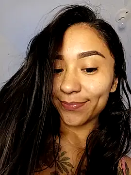 Liahdiaz  online show from March 13, 2026, 4:01 pm