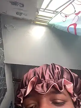 LicyEvans1 online show from April 3, 2026, 8:04 pm