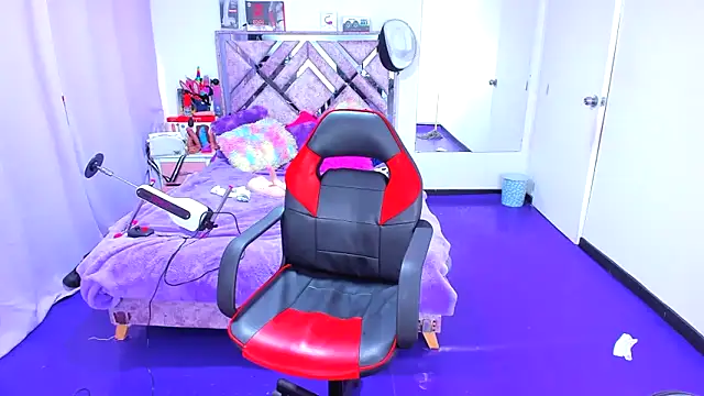 Snapshot of Luna_Analya chatting on February 3, 2026, 12:43 pm Luna Analya online show from February 3, 2026, 12:43 pm