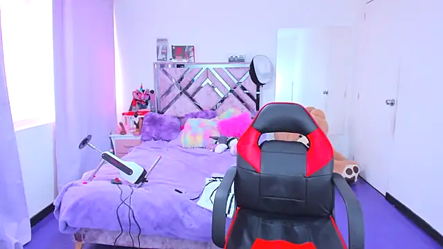 Snapshot of Luna_Analya chatting on February 7, 2026, 2:47 pm Luna Analya online show from February 7, 2026, 2:47 pm