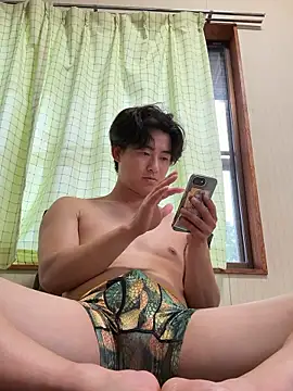 Snapshot of shoma2003 chatting on June 8, 2026, 8:37 am shoma2003 online show from June 8, 2026, 8:37 am