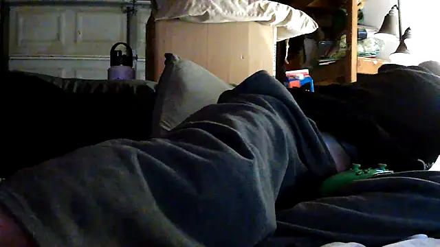 Snapshot of Tiggitytomociti chatting on March 2, 2026, 7:26 am Tiggitytomociti online show from March 2, 2026, 7:26 am