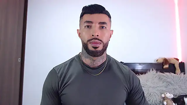 Snapshot of andrea_de_lucaa chatting on January 7, 2026, 3:00 am andrea de lucaa online show from January 7, 2026, 3:00 am