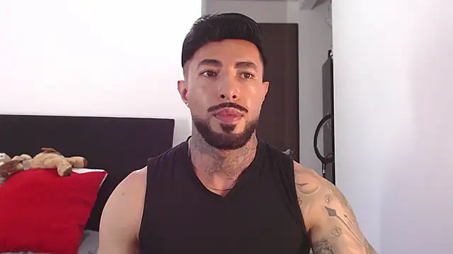 Snapshot of andrea_de_lucaa chatting on June 13, 2026, 3:37 am andrea de lucaa online show from June 13, 2026, 3:37 am