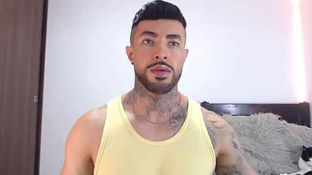 Snapshot of andrea_de_lucaa chatting on February 19, 2026, 3:47 am andrea de lucaa online show from February 19, 2026, 3:47 am