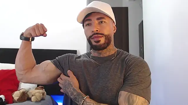 Snapshot of andrea_de_lucaa chatting on May 28, 2026, 3:36 am andrea de lucaa online show from May 28, 2026, 3:36 am