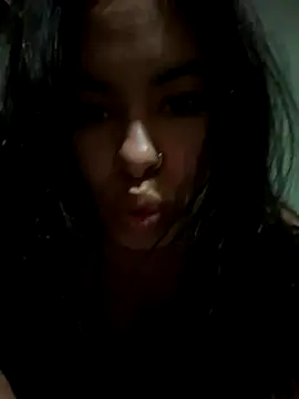 Snapshot of Vixxen_99 chatting on October 8, 2025, 4:14 am Vixxen 99 online show from October 8, 2025, 4:14 am