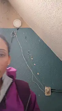 Snapshot of lindasyt chatting on November 12, 2025, 2:21 pm lindasyt online show from November 12, 2025, 2:21 pm