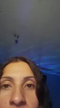 lindasyt online show from December 18, 2025, 1:44 am