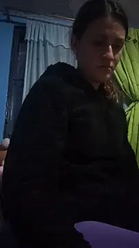 Snapshot of lindasyt chatting on November 28, 2025, 12:22 am lindasyt online show from November 28, 2025, 12:22 am