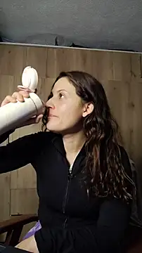 Snapshot of lindasyt chatting on February 14, 2026, 3:29 am lindasyt online show from February 14, 2026, 3:29 am