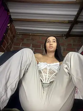 Snapshot of RAKEL37 chatting on February 5, 2026, 4:41 am RAKEL37 online show from February 5, 2026, 4:41 am