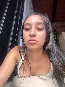 Snapshot of RAKEL37 chatting on February 27, 2026, 7:35 pm RAKEL37 online show from February 27, 2026, 7:35 pm