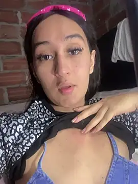 Snapshot of RAKEL37 chatting on February 22, 2026, 1:52 am RAKEL37 online show from February 22, 2026, 1:52 am