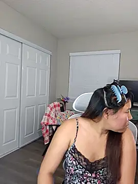 SHEILYN  online show from December 16, 2025, 5:00 am