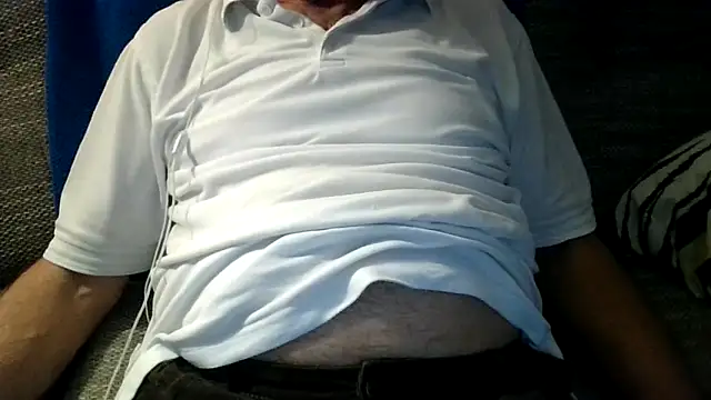 Snapshot of velikifant7 chatting on February 22, 2026, 5:47 pm velikifant7 online show from February 22, 2026, 5:47 pm