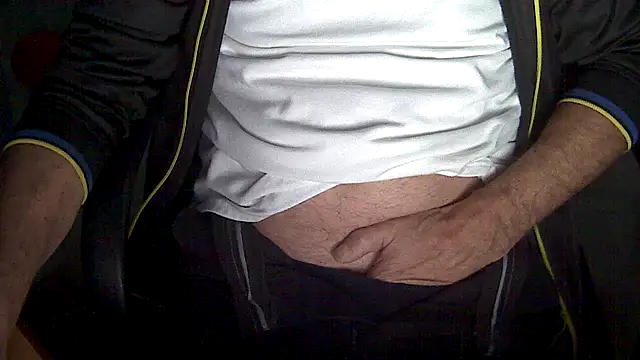 Snapshot of velikifant7 chatting on February 2, 2026, 5:17 am velikifant7 online show from February 2, 2026, 5:17 am