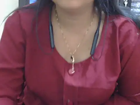 Snapshot of fairy_queen07 chatting on November 19, 2025, 6:19 pm fairy queen07 online show from November 19, 2025, 6:19 pm