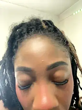 Astergray21 online show from November 8, 2025, 4:32 pm