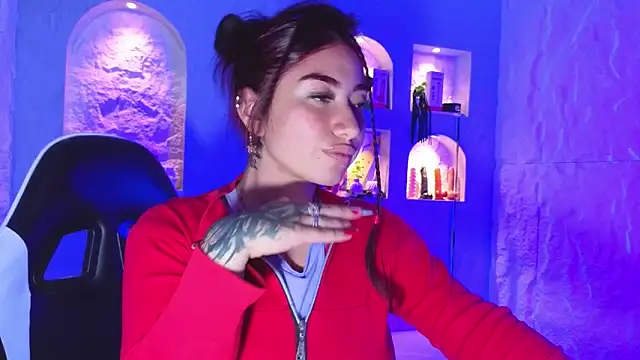 Sophia tf online show from March 21, 2026, 3:41 am